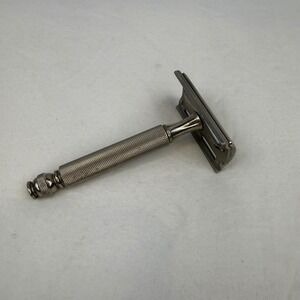 Vintage Gillette Tech Safety Razor Silver Tone Knurled Handle Made in USA C1